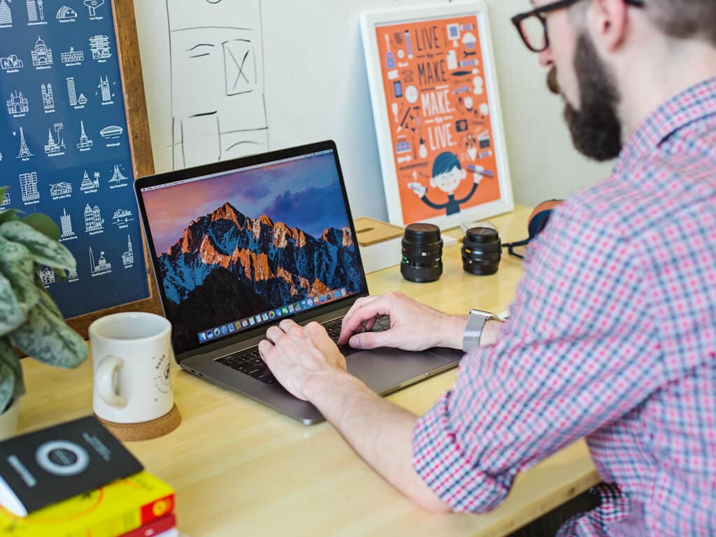 Nisi magni odit consequatur autem nulla dolorem